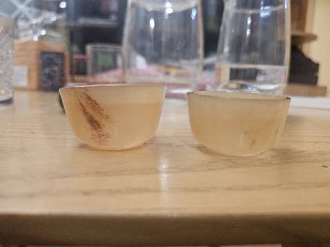 2 Ly thì 1 ly méo. Hỏi thì giài thích do làm thủ công. Xong mình nói thủ công sao ly kia ko méo ? Vậy cho đổi ly ko méo được ko thì im ru