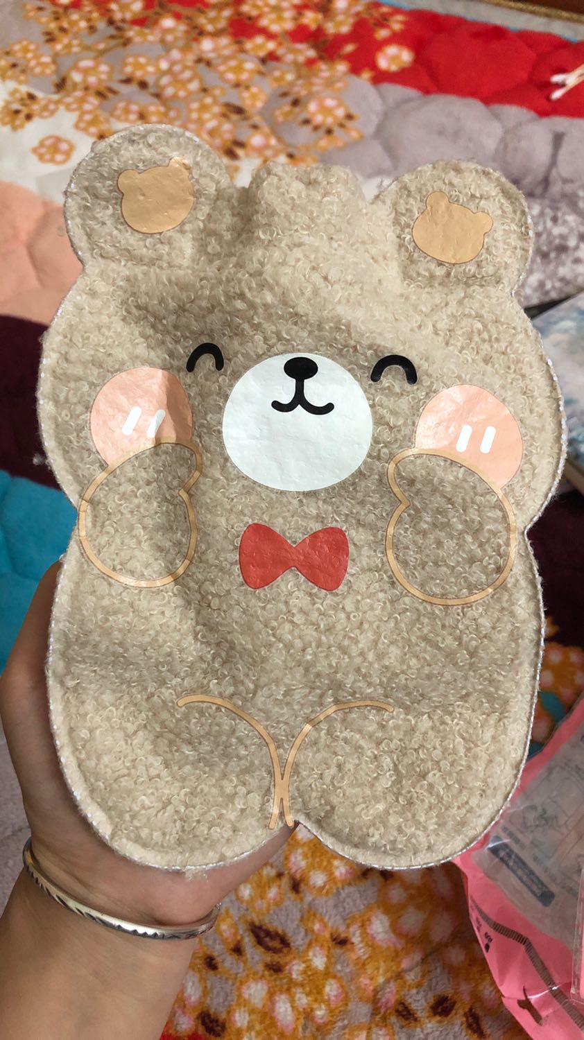 Túi siêuuu xinhhh, cầm rất chắc chắn, rất mịn và đẹppp giống hình luôn ạaaa. Tuy nhiên thì giao hàng hơi bị lâu ạ. Chắc do dịch nên mình cũng k sao. Anh shipper thân thiện. Nói chung là rất hài lòng ạ.