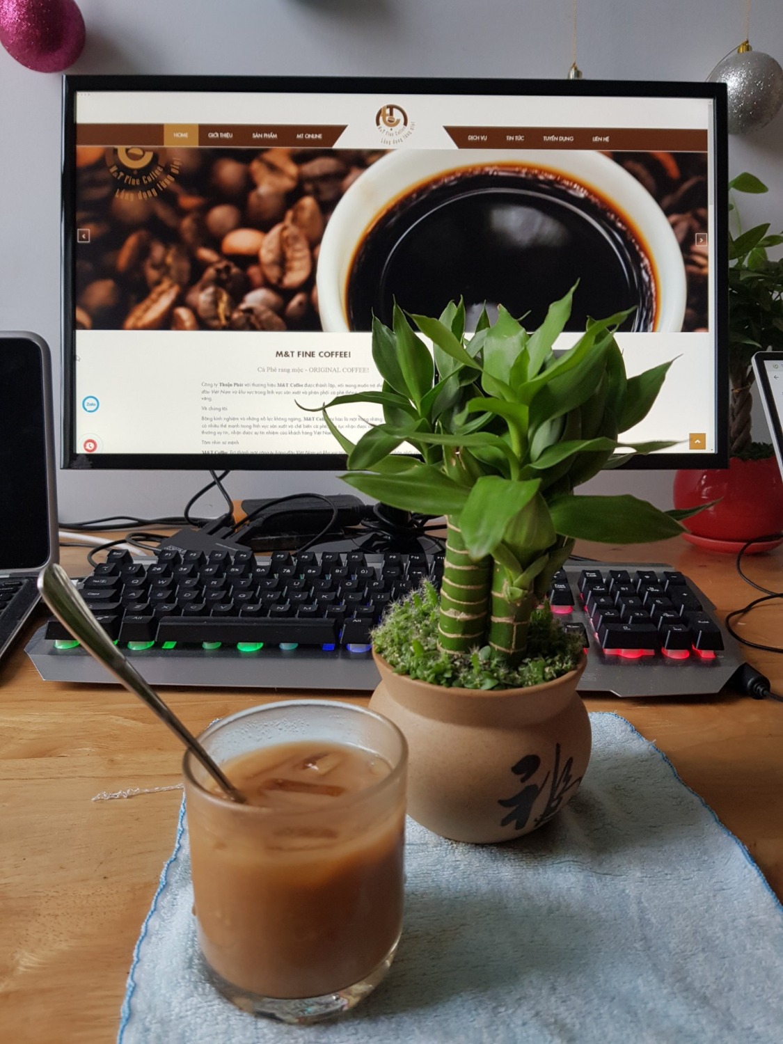 Thật sự ấn tượng vì sự tiện lợi, đúng là vị cà phê nguyên chất. Có thể pha đậm - nhạt đúng như hướng dẫn.
Phù hợp với anh em Văn phòng như mình. Sẽ giới thiệu cho anh em cùng cơ quan.
Cho 5 sao lun. :))