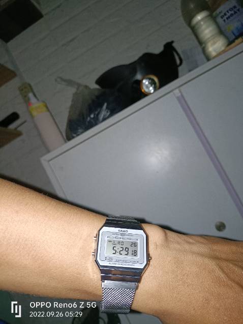 y mẫu,đẹp,không biết có chống nước không,nếu có thì toẹt vời.