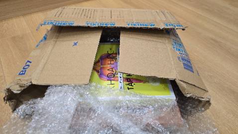 Sách rất ok
Đóng gói và vận chuyển rất không ổn