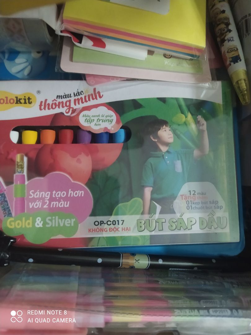 chưa dùng, thấy bị bong keo hộp bọc bên ngoài r, giá sale rẻ