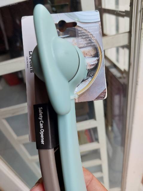 Giao hàng nhanh. Hàng chắc chắn, dễ sử dụng.