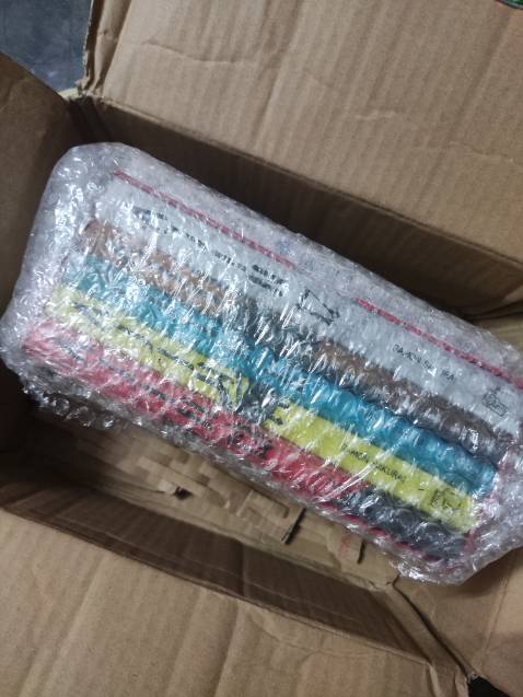 Lâu rồi không đặt manga trên tiki, tình cờ lướt thấy Ajin sale còn 77k nên hốt vội. Tiki đã chỉn chu hơn ở khâu đóng gói nhiều rùi 🥰