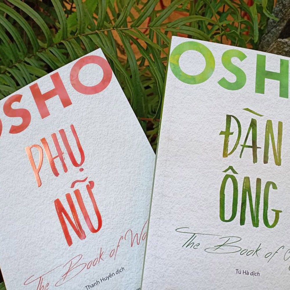 Tiki giao hàng nhanh cực. Mình mua combo 2 cuốn săn sale chỉ còn có 90k/2 quyển mà 2 ngày đã nhận hàng. Còn ship ngay ngày 20/10 nữa nên cảm giác như nhận được quà hé hé ❤️ Về Osho thì không cần bàn cãi nữa rồi, những triết lý của ông phải đọc chậm để cảm nhận và thậm chí phải đọc nhiều lần, mỗi lần nghiệm ra khác nhau! Hay đáng đọc
