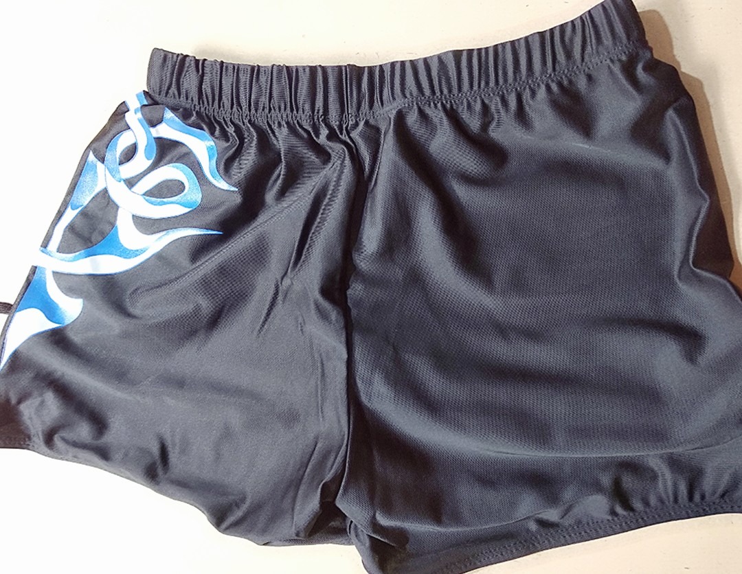 Chất liệu tốt, thun lạnh bền chắc. Sản phẩm khá đẹp, hài lòng. TIKi được kiểm hàng, rất yên tâm.