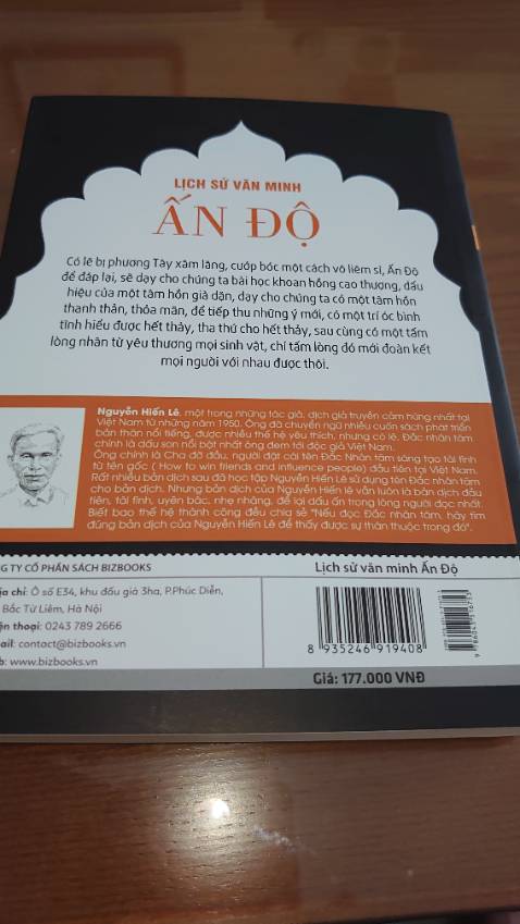 Tốt quá rôi! Một quyển sách chất lượng thuộc hàng cao cấp giấy tốt. 
  Cảm ơn shop rất nhiều!