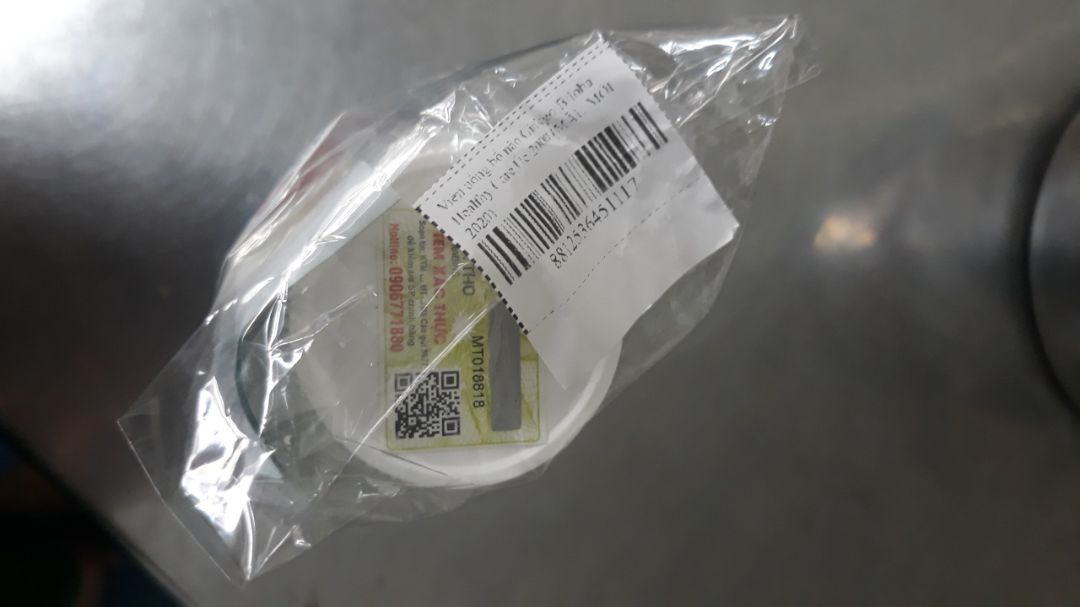 Sản phẩm giống hình, giao hàng nhanh. chất lượng thì uống mới biết được.