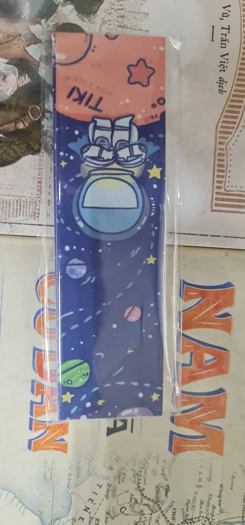 Sách đẹp. Tiki gói hàng nay rất ổn và có tặng kèm bookmark. Tiki đã có cải tiến