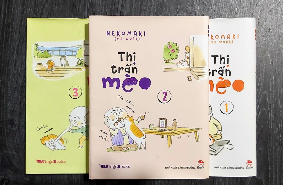Bộ truyện tranh dễ thương kể về ông lão Daikichi  sống cùng chú mèo Tama sau khi vợ ông lão qua đời. Một người một mèo ngày ngày quấn quýt, bầu bạn bên nhau. Bộ sách chính là tập hợp những mẩu truyện về cs êm ả, bình lặng, trải qua bốn mùa của hai ông cháu.
Dịch vụ Tiki tiện lợi và thân thiện.