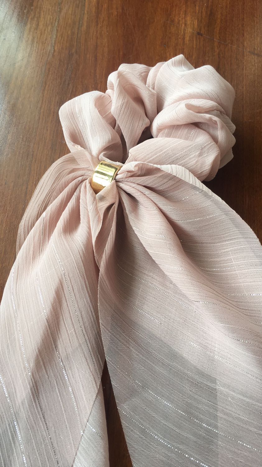 Thấy mọi ng đánh giá cũng tốt nên mình quyết định mua. Cuối cùng hình một đường, đồ một nẻo