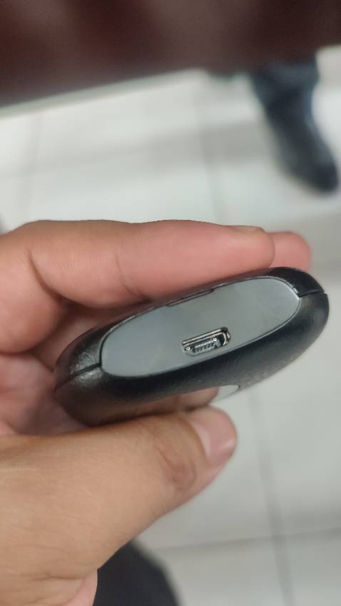 Giáo hàng nhanh, dùng thử thấy cục phát khá tốt, pin ok