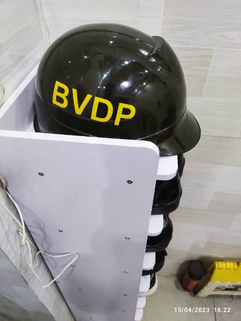 Đẹp nha. Để nón BVDP lên trên là đúng bài luôn Đẹp nha. Để nón BVDP lên trên là đúng bài luôn