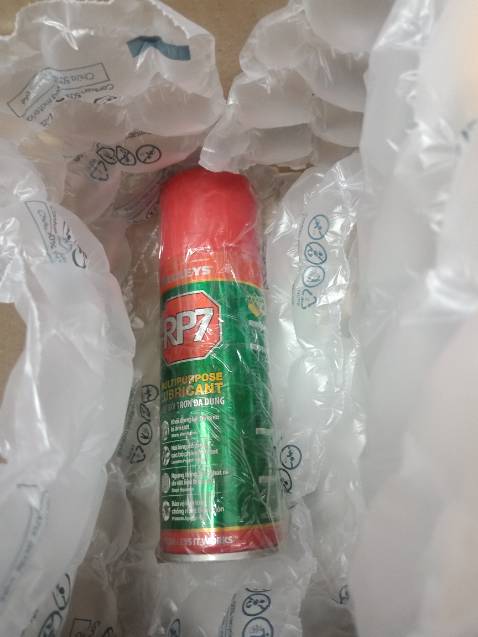 Đây là chai thứ hai tôi mua của hiệu này. Mùi sản phẩm dễ chịu, ko nồng như của các hiệu khác. Nhà bán đóng gói kỹ, giao hàng sớm