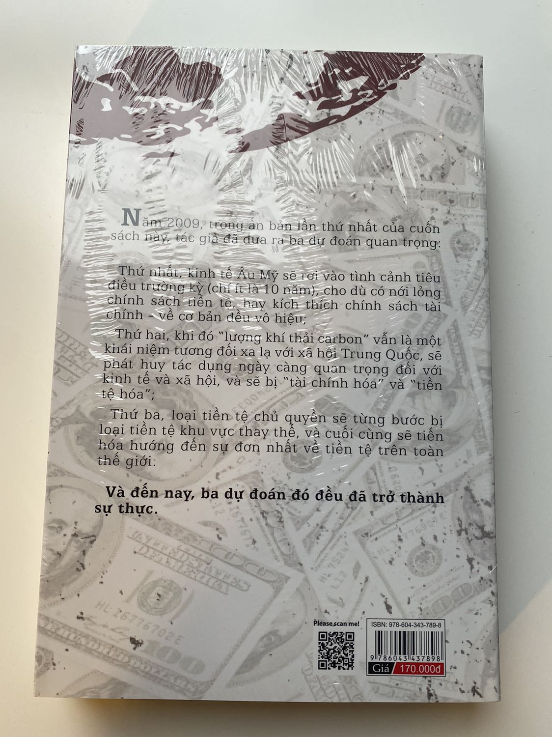 Giao hàng siêu nhanh. Đặt hôm trước hôm sau giao luôn. Đóng gói đẹp nhưng không có chống sóc may là sách được bọc seal. Về nội dung, một quyển sách đáng đọc trong tình hình bối cảnh hiện nay.