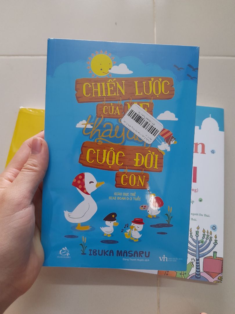 tiki giao hàng nhanh. Đóng gói cẩn thận. Có bọc sách bên ngoài, còn nguyên tem. 5☆