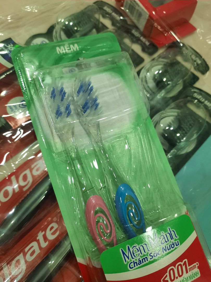 Bàn chải tốt, sử dụng êm ái, rất hài lòng với sản phẩm nê đã mua vài lần rồi. Đóng gói hàng cẩn thận, giao hàng rất nhanh.