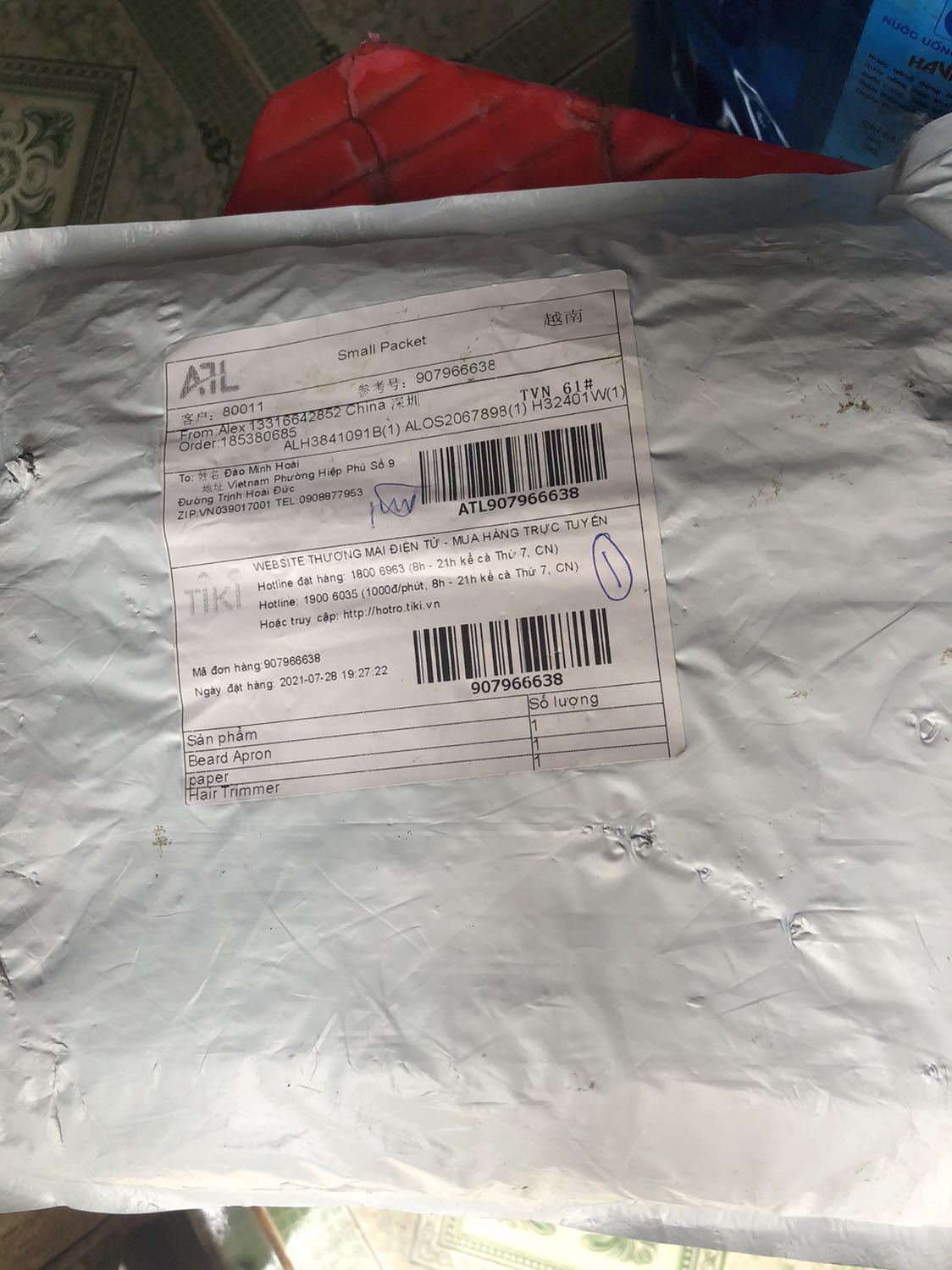 Hàng vận chuyển bị móp méo quá, may mà sản phẩm không sao.
Nhưng bạn Shipper có thái độ không tốt cho lắm. Dù biết mùa dịch khó khăn nhưng cách nc với khách hàng hơi bị trịch thượng.
Mất 2 sao vì shipper và vận chuyển.