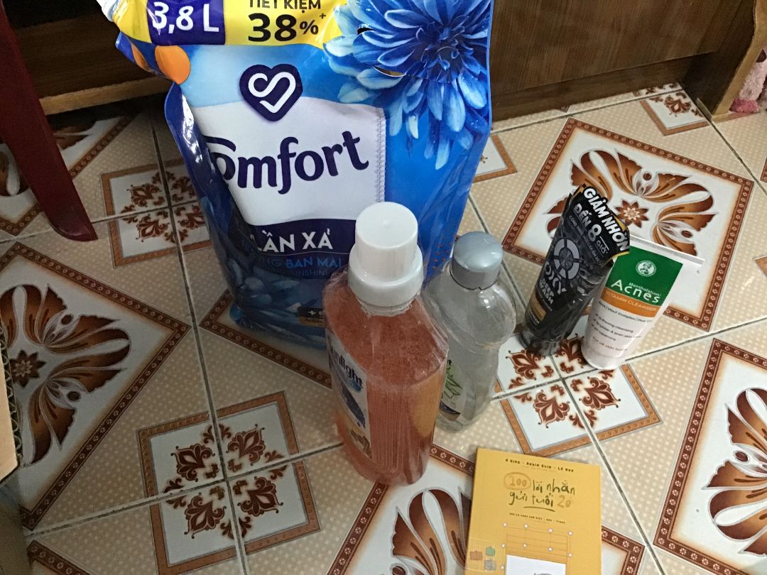 Tiki giao hàng siêu nhanh. Shiper lịch sự. Hàng đóng gói cẩn thận. Thường xuyên giảm giá và khuyến mãi. Tiki giao hàng siêu nhanh. Shiper lịch sự. Hàng đóng gói cẩn thận. Thường xuyên giảm giá và khuyến mãi.