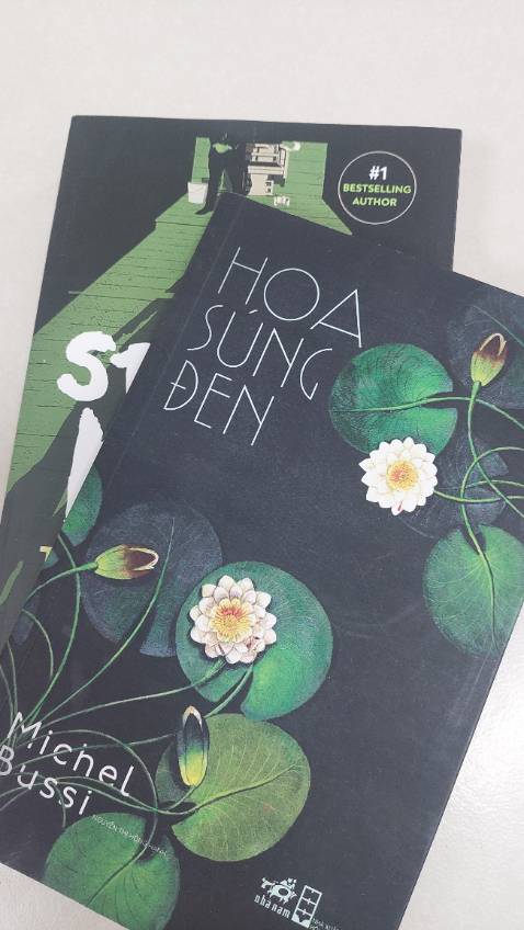 Một tác phẩm pha trộn giữa tinh thám cổ điển và văn học lãng mạn. “ Hoa súng đen “ là một bức tranh siêu thực về án mạng ở làng quê nước Pháp, nơi mà tình yêu là khởi nguồn của bi kịch. Bằng một phong cách viết độc đáo, Bussi đã thực sự khiến người đọc ngạc nhiên.