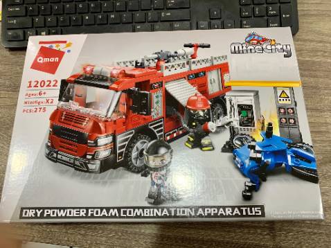 Đồ chơi đẹp, miếng ghép sắc sảo lắp khít chặt, bé mình rất thích. Mẫu mới này đẹp ghê! 👍