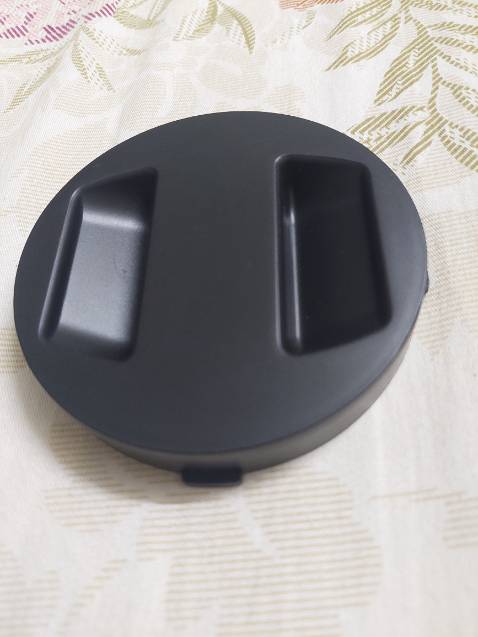 Thiếu nắp đáy của đèn (xem ảnh 1, 2), mặc dù sản phẩm được đóng hộp đầy đủ
Đã gửi bổ sung nắp- 5 sao