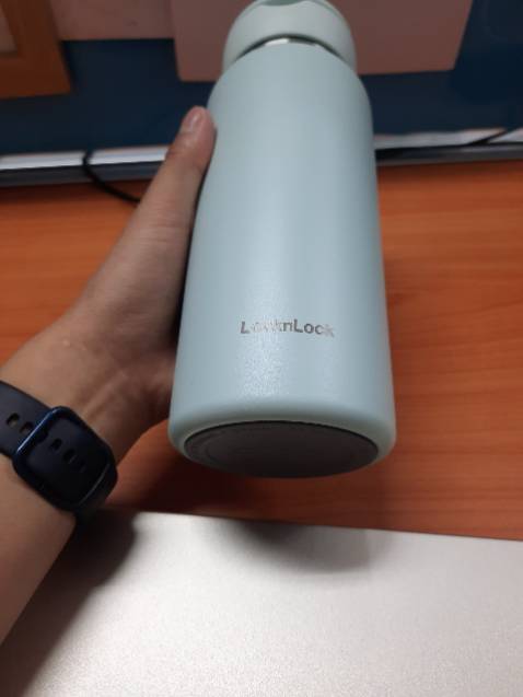 chất lượng tốt, màu sắc đẹp, nhẹ .