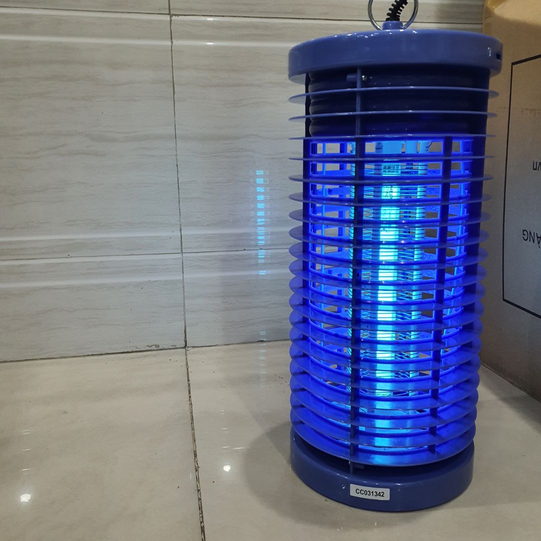 Ngày xưa có mua. Mới cắm vào là nổ liên hồi. cả ngày cũng được một mớ. Từ ngày đửi qua đèn philip là nổ lẹt đẹt. cuối ngày được con ruồi. Đã vậy giá còn cao hơn xưa nhiều. Hổng lẽ cho 1 sao.