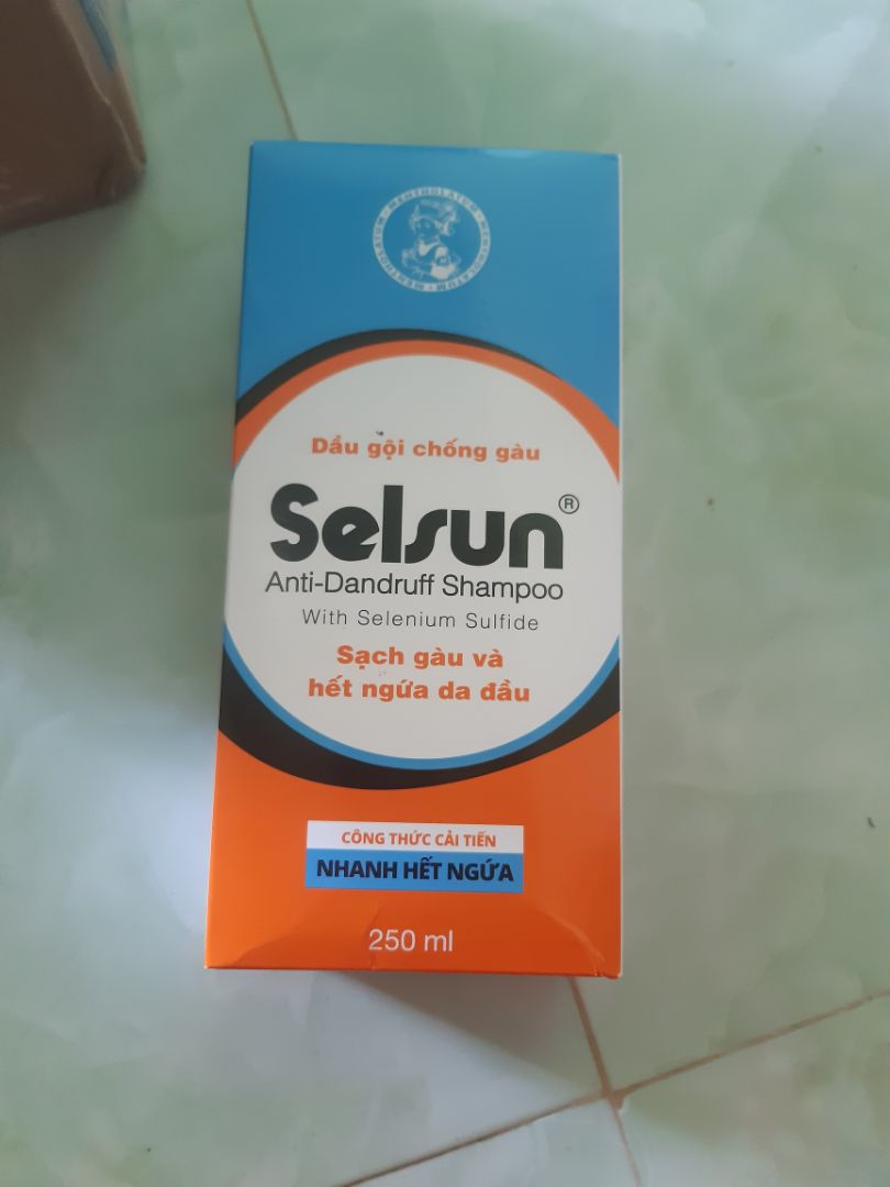 Gói hàng chưa cẩn thận, thùng hàng bị móp Gói hàng chưa cẩn thận, thùng hàng bị móp