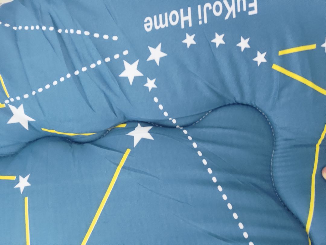 Khuyên các bạn, nếu tìm kiếm nệm hơi topper Fukoji thì cứ mua ở đây
nệm đúng như quảng cáo, chất lượng, nằm êm, đường chỉ chắc chắn, giá cả còn rẻ nữa
bữa mua shop khác phải đổi - trả - hoàn tiền vì nệm giả nữa :(
5 sao cho shop