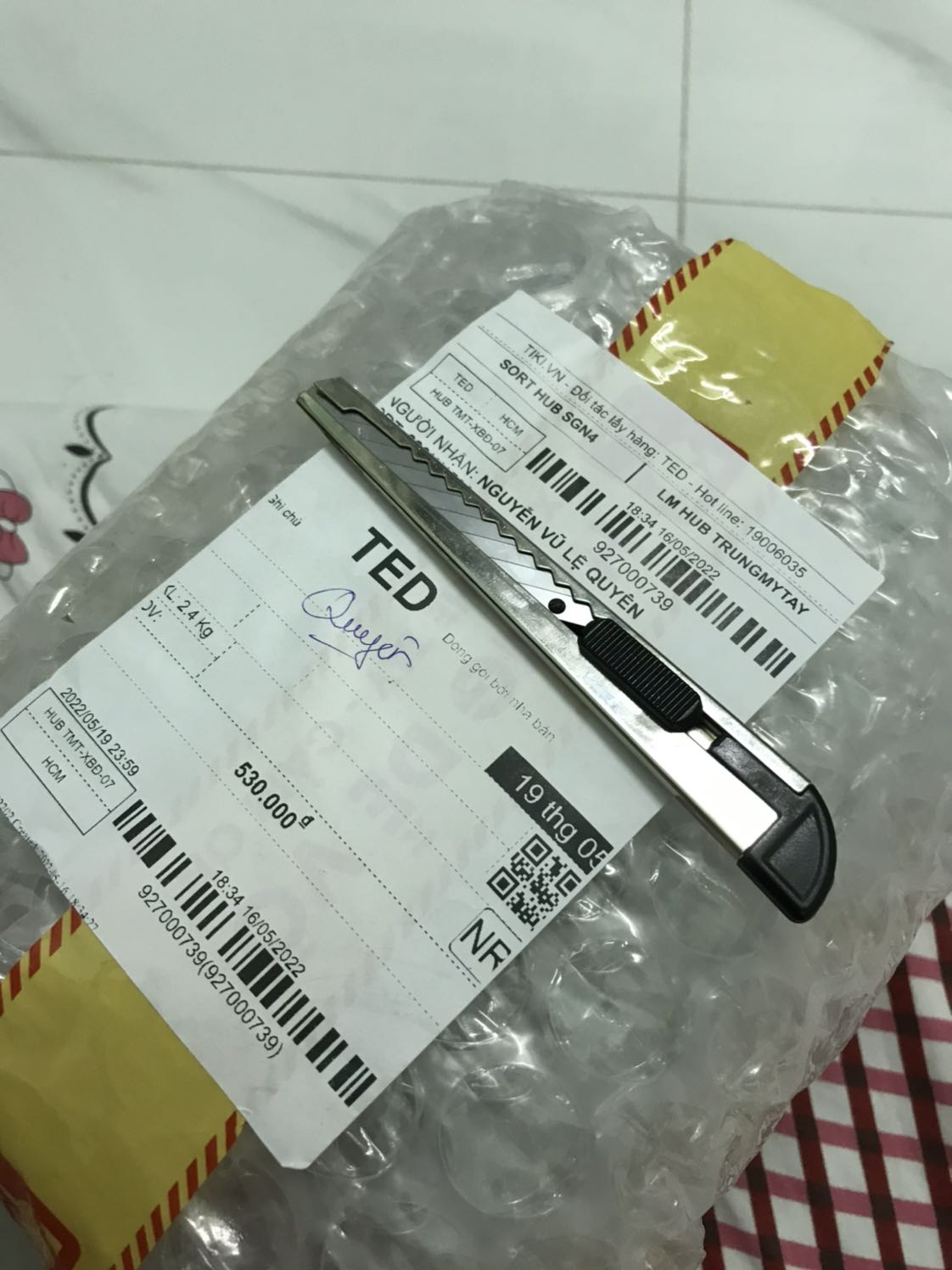 máy sấy gọn, đẹp, tóc con gái mình khá dày nên sấy hon,