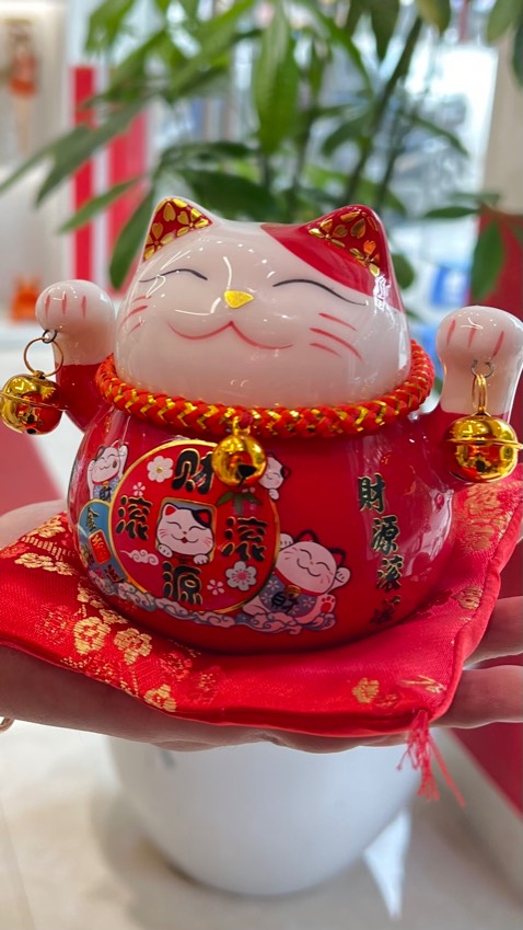 Ghế xịn xò lắm luôn, nhiều chế độ massage thích lắm, thích nhất là điều khiển bằng giọng nói, dễ sử dụng, hoạt động tốt