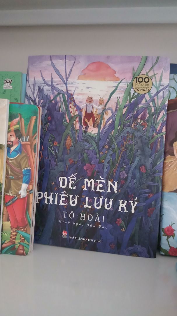 truyện tranh hay. hình ảnh đẹp. do ảnh hưởng của dịch nên đơn hàng đến chậm nhưng vẫn đảm bảo