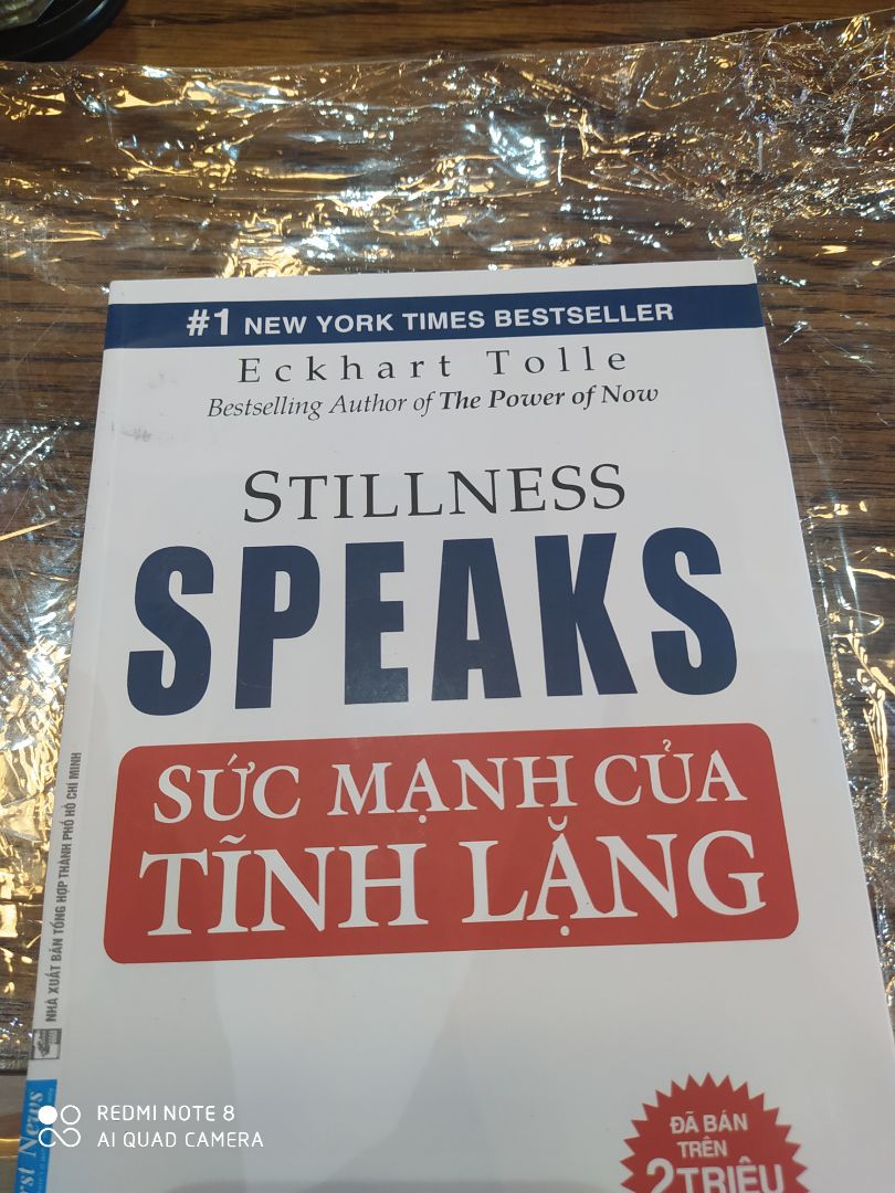 mình khá hài lòng về mọi thứ, chỉ có 1 cuốn Stillness Speaks mình nhận được không có seal và còn bị bẩn bìa nữa :((((