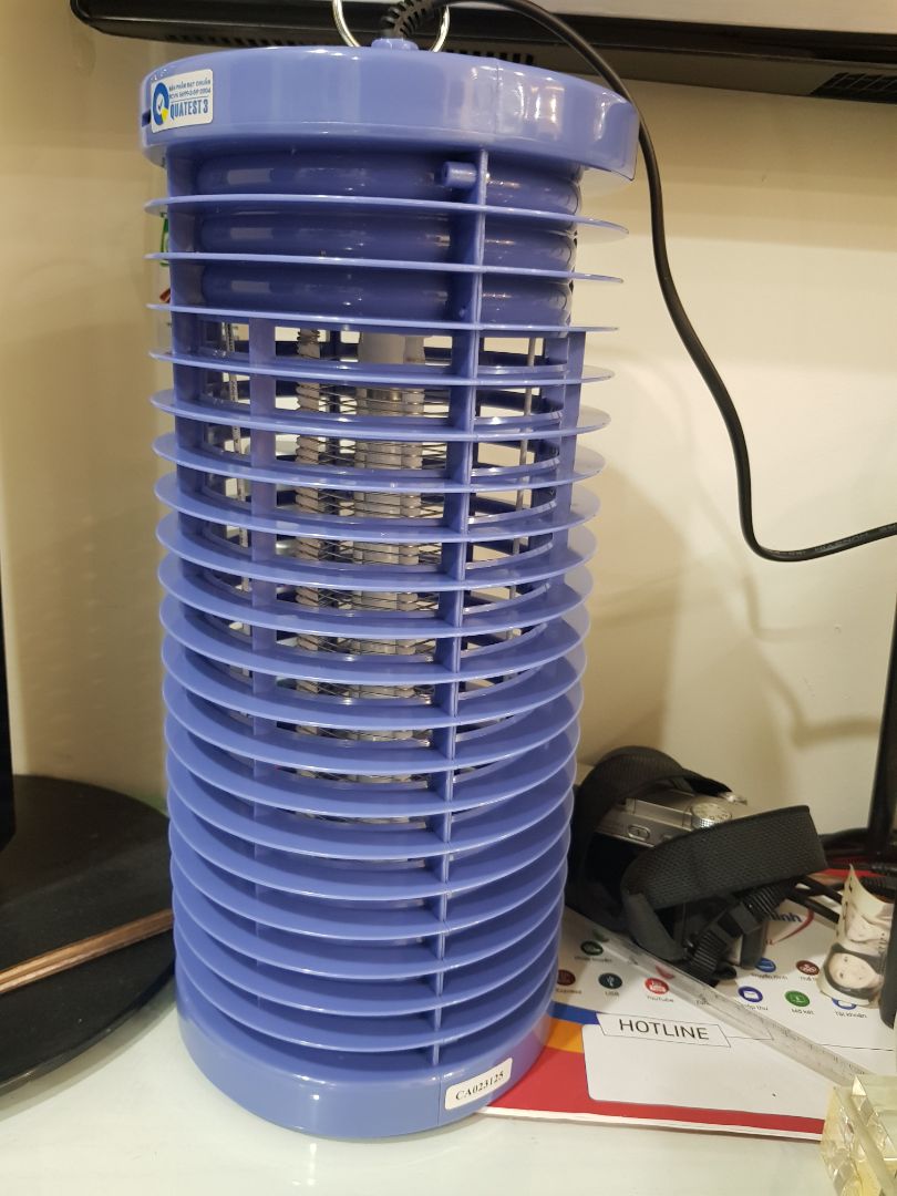 mình vừa nhận đèn xong, cắm điện nhưng ko sáng. các bạn hướng dẫn lại hoặc check hộ mình cái! chẳng nhẽ ko kiểm tra điện trước khi giao hàng ạ? giá sp cũng đâu có rẻ để lỗi ntn xảy ra ạ?