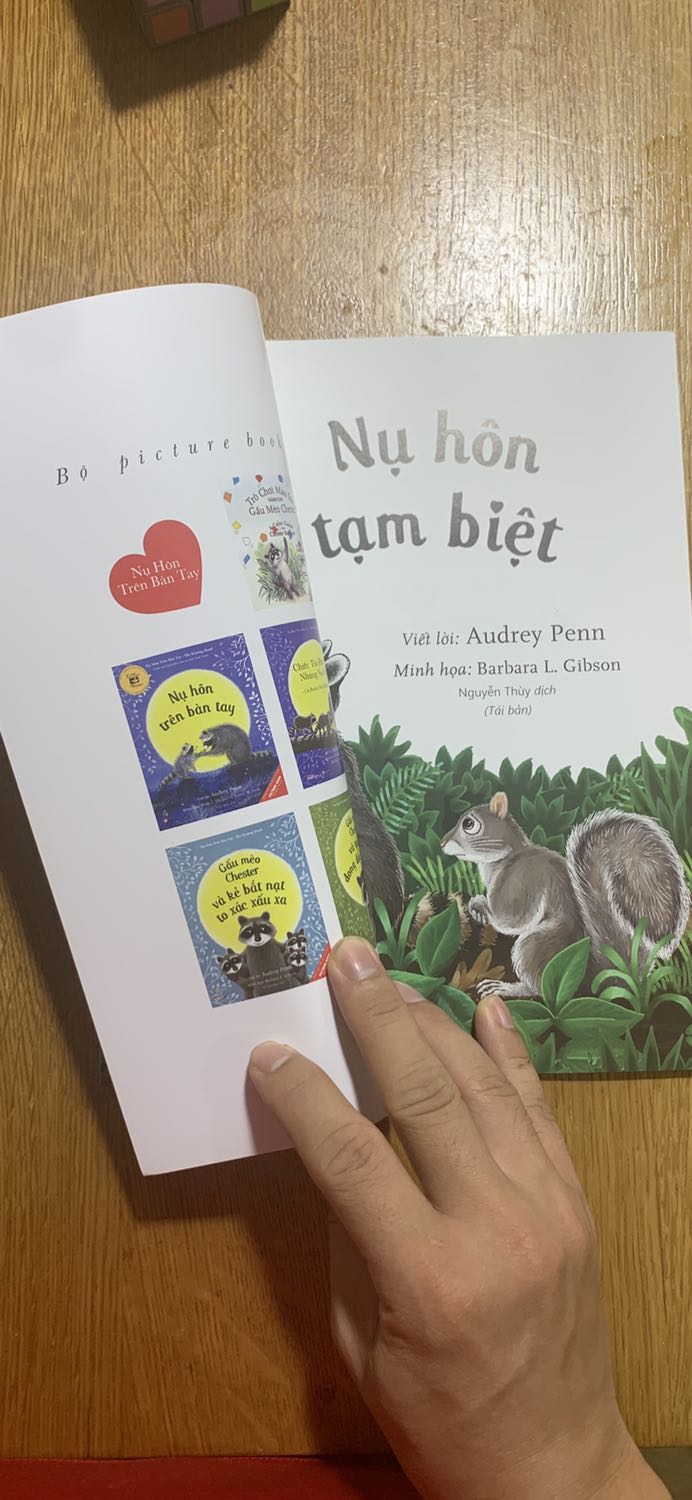 Không có bọc sách mặc dù đã sử dụng book care. Sách đẹp, giao hàng nhanh