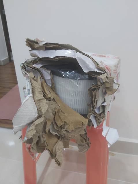 Thất vọng với gói hàng được đóng và giao như thế này
Gói Hàng bị ướt, rách, móp méo. Đóng gói cẩu thả và tạm bợ như này