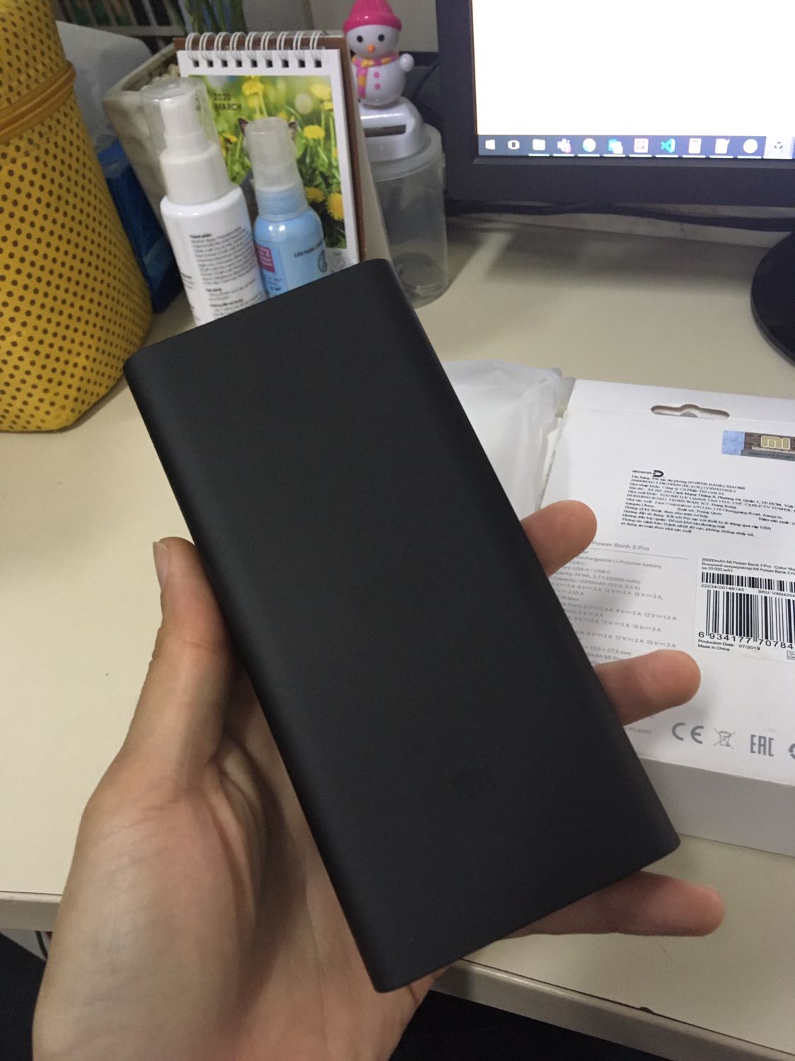 Chưa *** sạc cho laptop nhưng nhìn chung ổn. Gọn, đẹp