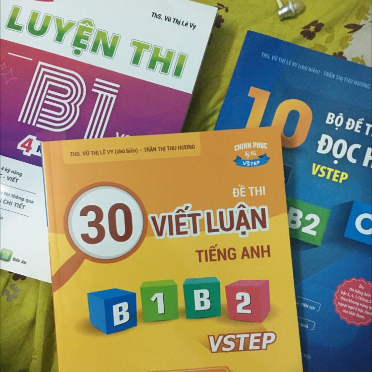 Đã mua sách ôn A2 của Vivian 1 lần rất chi tiết. Mua thêm combo 3 sách + khoá học online của Vivian hy vọng sẽ pass B1 😊. Gố hàng sách rất cẩn thận ạ. Đáng đầu tư ạ