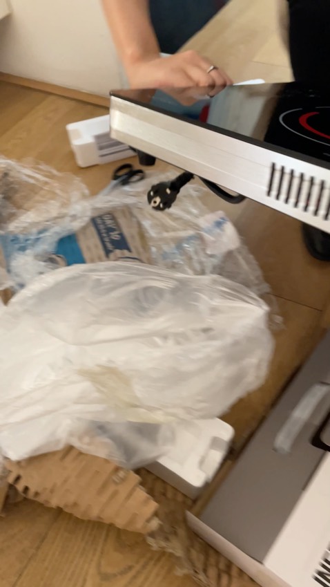 Bếp đẹp ạ, nhẹ, mới dùng 2 ngày thấy ổn ! Shop đóng gói cũng cẩn thận. Bếp đẹp ạ, nhẹ, mới dùng 2 ngày thấy ổn ! Shop đóng gói cũng cẩn thận.