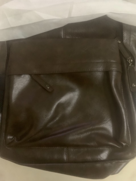 Em đặt màu đen mà sao ship màu nâu vậy