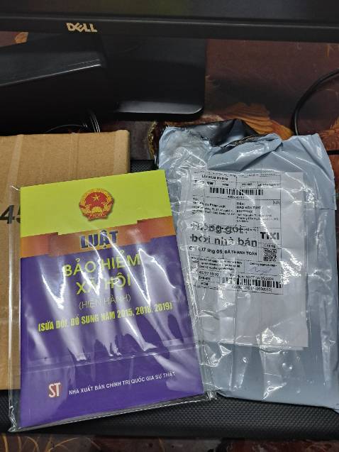 Tôi mua cuốn Sự Ảo Diệu Của Toán Học cho Thư Viện của Viện. Nhưng nhận được cuốn Luật Bảo Hiểm Xã Hội, nên chưa đánh giá được.  Sau khi nhận được sách đổi tôi xin gửi đánh giá sau vì tôi là dân Toán. Xin cám ơn 
.