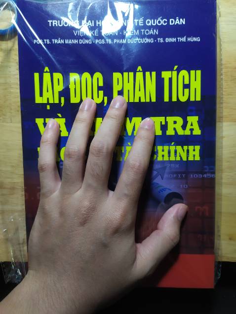 Chất lượng giấy khá tốt, đóng gói cẩn thận.