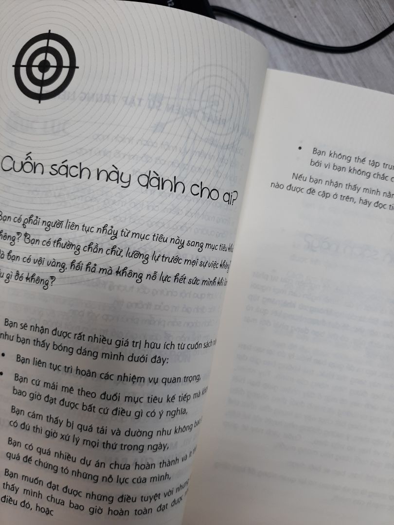 sự tập trung như là 1 cái rìu, bạn không thể chặt 1 cái cây với 100 nhát chặt vào thân cây với mỗi phát ở 1 vị trí khác nhau