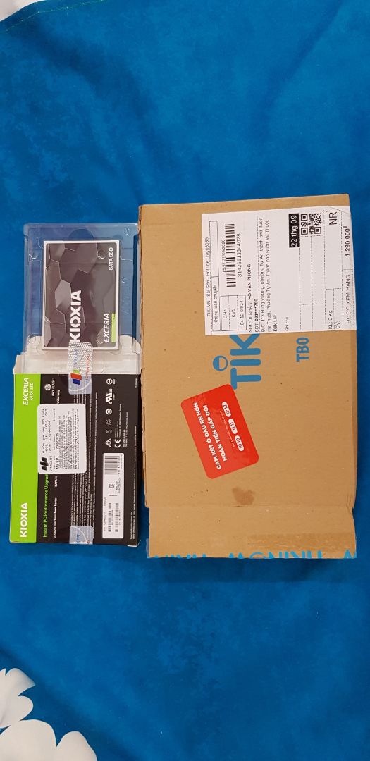 Giao hàng chậm 1 ngày so với dự kiến . Đóng gói cẩn thận . Ổ cứng Ssd nhẹ , lắp vào chạy tốt . Hài lòng . Độ bền còn phải đợi thời gian trả lời. Bình chọn 5*. Giao hàng chậm 1 ngày so với dự kiến . Đóng gói cẩn thận . Ổ cứng Ssd nhẹ , lắp vào chạy tốt . Hài lòng . Độ bền còn phải đợi thời gian trả lời. Bình chọn 5*.