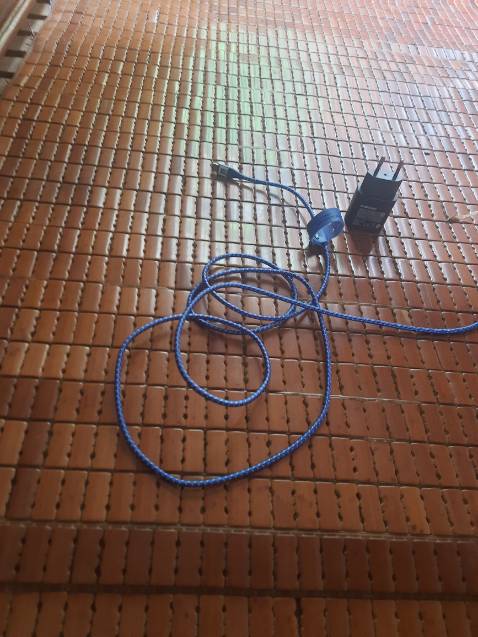 Giao hàng đúng như đã đặt,chuẩn cáp Anker, chất lượng thì cần thêm thời gian kiểm chứng