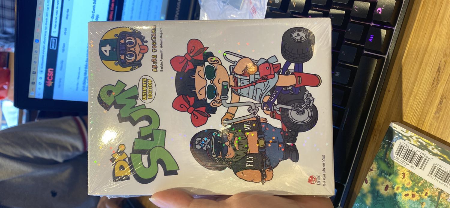 Chưa mở bọc bảo vệ nhưng nhìn chung thì giấy đẹp, trắng, nặng tay, gáy đẹp