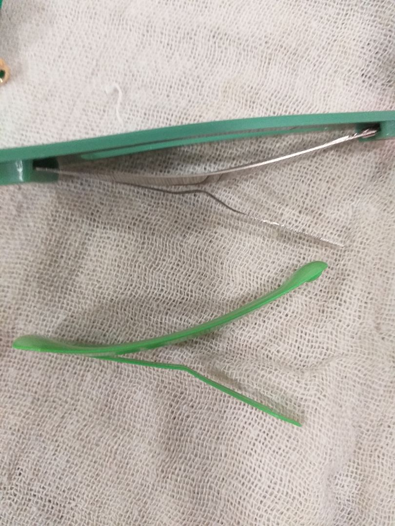 kẹp bông hoa gãy ngay lần đầu tiên, ko có độ dẻo, kẹp chữ X nặng, kẹp lệch trên dưới, 2 kẹp bật lớn có độ mở rộng, chất lượng kém, kẹp bật nhỏ độ mở rộng tốt hơn xíu,kẹp tóc ít.
nói chung là thất vọng, tiki có thể thu hồi đơn hàng này được ko? kẹp bông hoa gãy ngay lần đầu tiên, ko có độ dẻo, kẹp chữ X nặng, kẹp lệch trên dưới, 2 kẹp bật lớn có độ mở rộng, chất lượng kém, kẹp bật nhỏ độ mở rộng tốt hơn xíu,kẹp tóc ít.
nói chung là thất vọng, tiki có thể thu hồi đơn hàng này được ko?