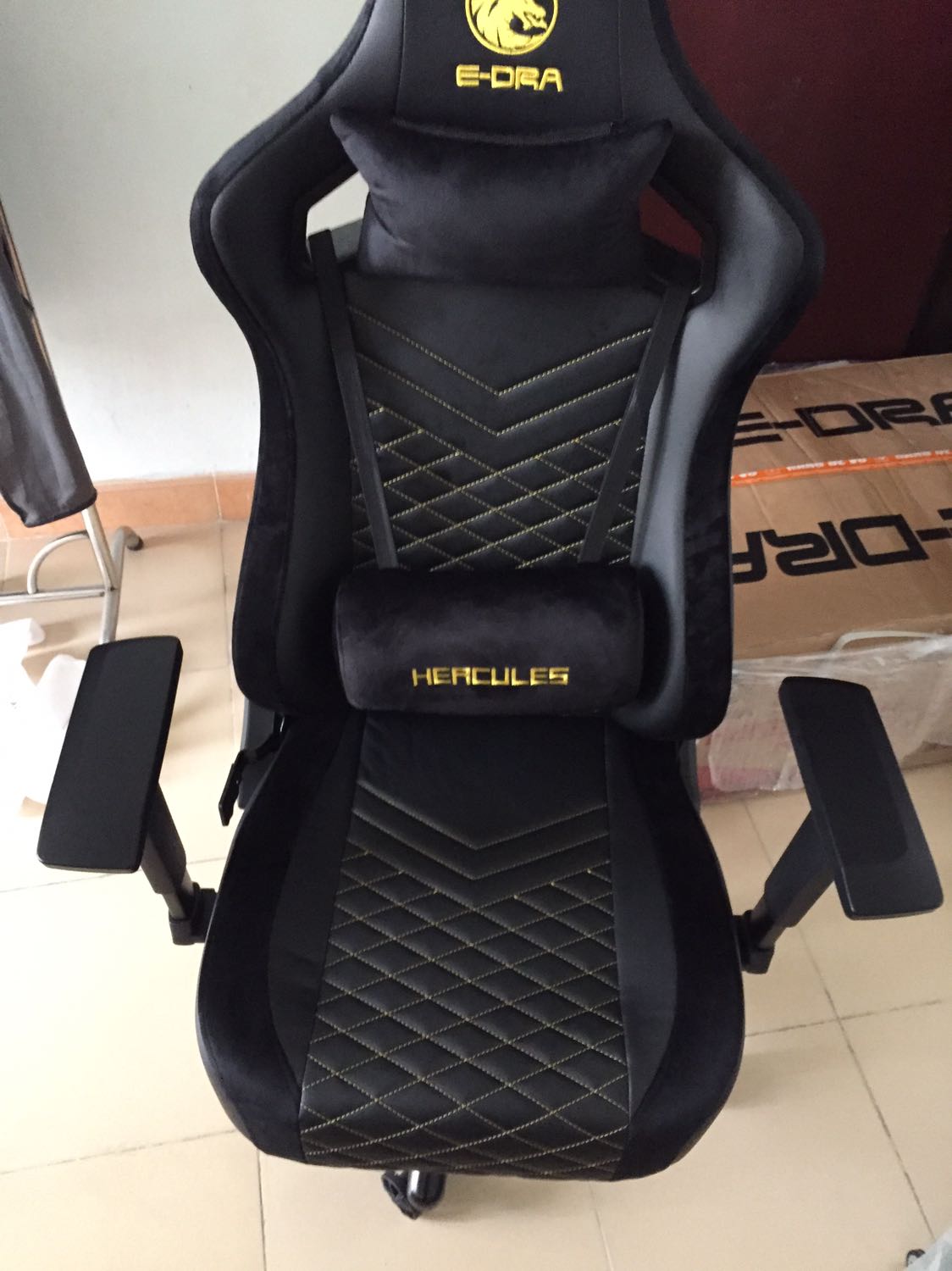 Nhìn chung sản phẩm khá là tốt. Hoang thiện đẹp, nh Nhìn chung sản phẩm khá là tốt. Hoang thiện đẹp, nh