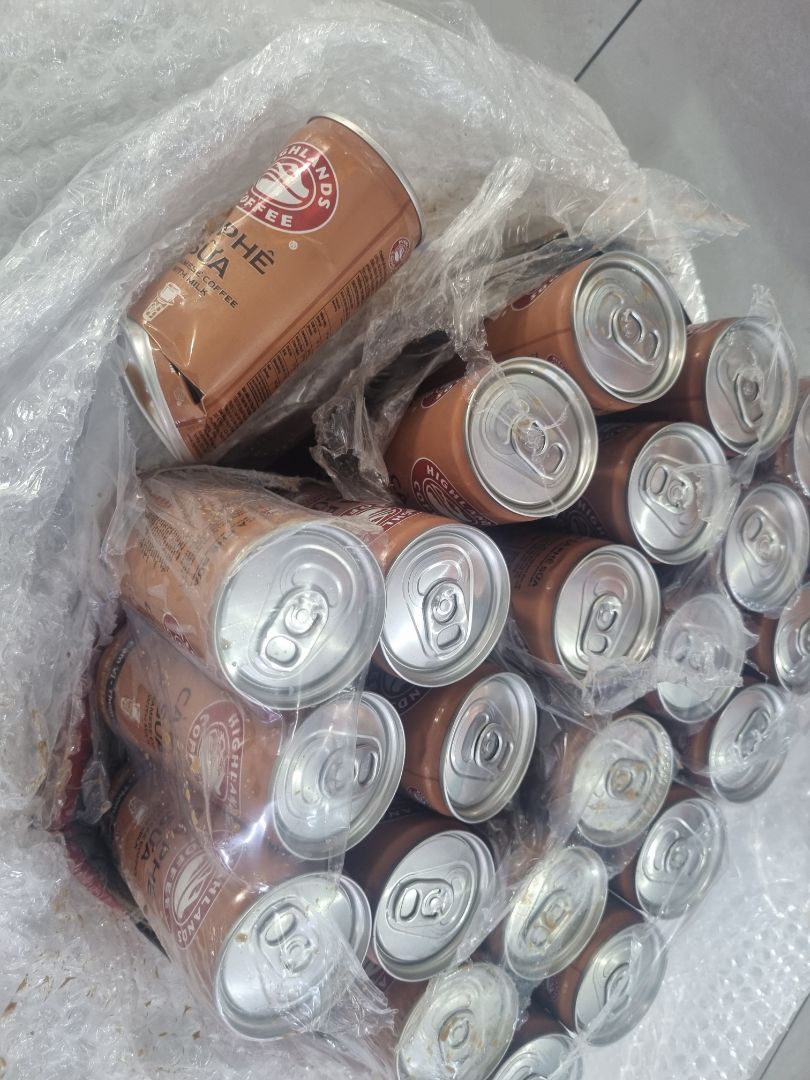 giao hàng bê bết ,bể hư hàng hết ,ai dám mua nữa